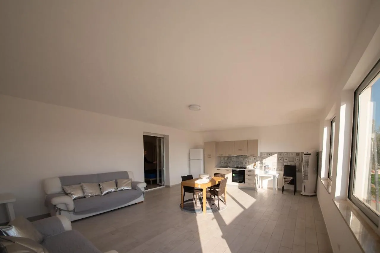 10 E Lode Aparthotel Mazara del Vallo Italia